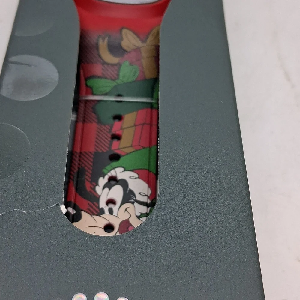 NWT Disney MagicBand, Limited Release Christmas Mickey Mouse